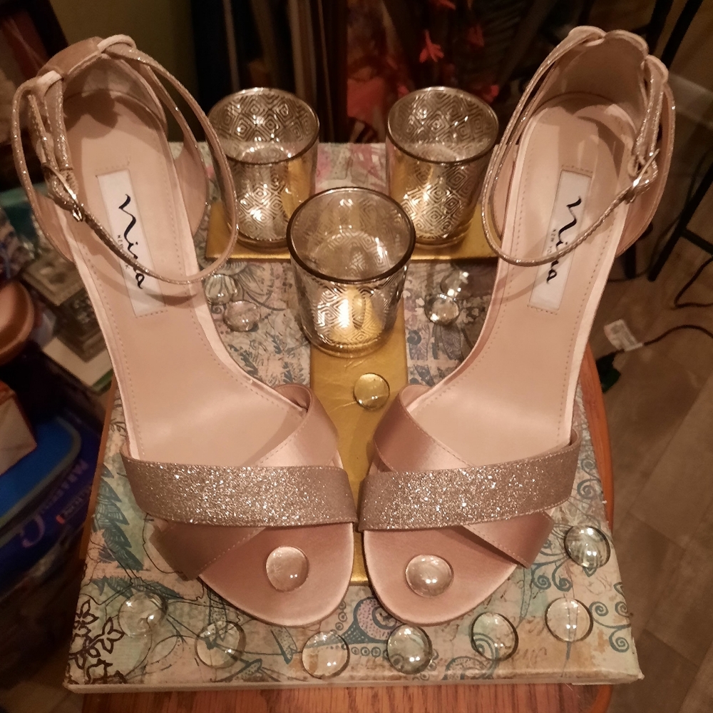 BEAUTIFUL DRESS SHOE'S